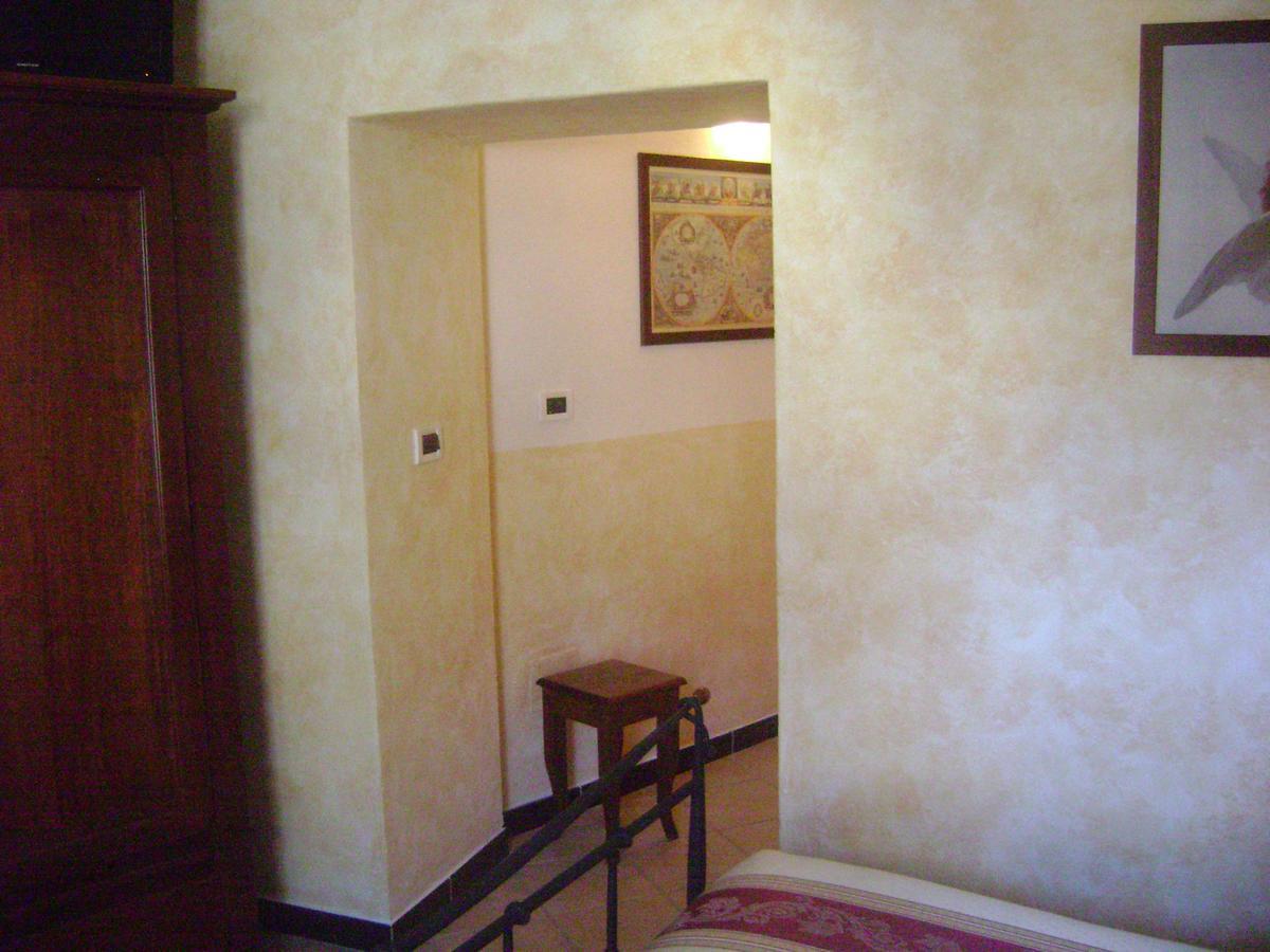 La Finestrella Di Montalto Locanda Badalucco Exterior photo